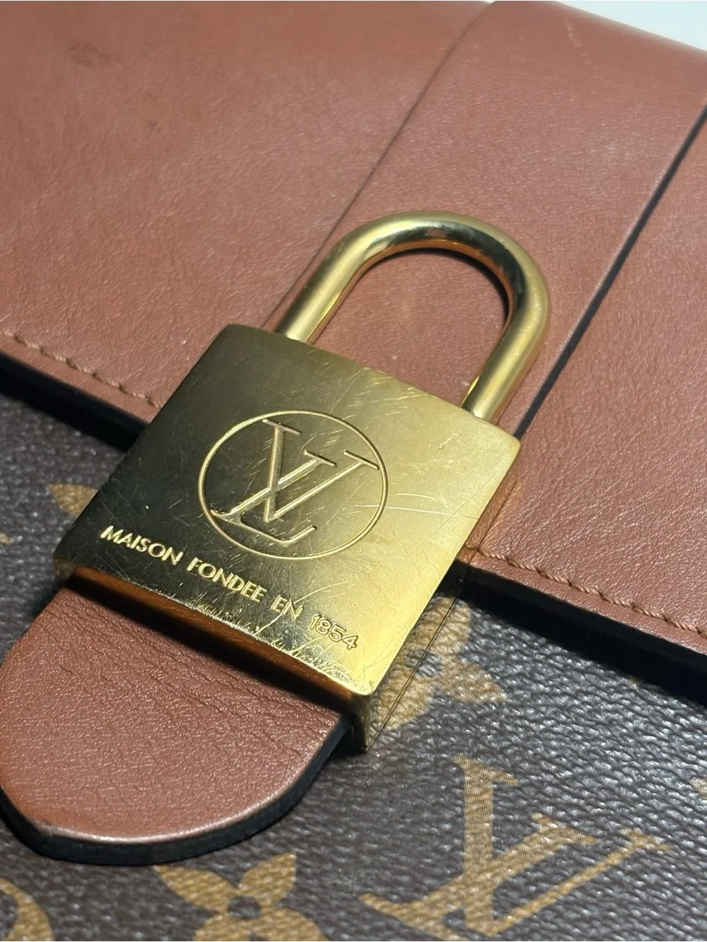 AUTHENTIC Louis Vuitton Brown Monogram Locky BB & Tan Top-Handle Satchel
